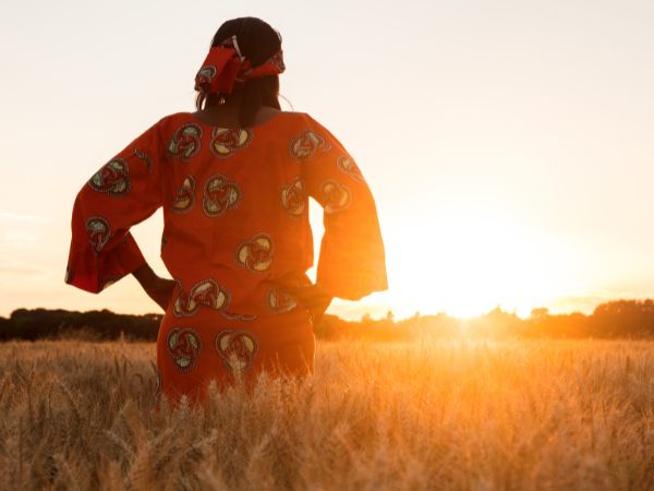 Opieka medyczna dla kobiet w Afryce: Spojrzenie na historię ciąży i porodu
